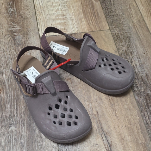 Chaco Shoes - NWT Women's CHACO'S CHILLOS CLOG in colorway SPARROW. Size 10